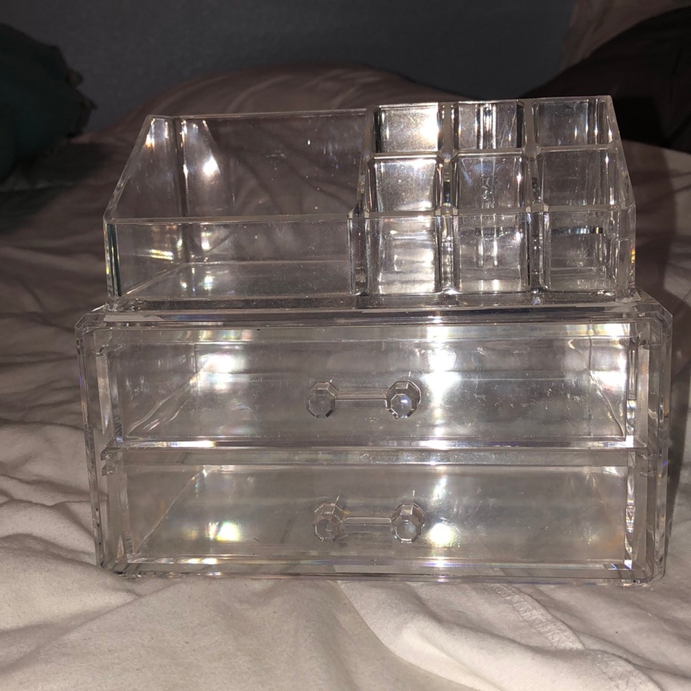 Clear make up organizer